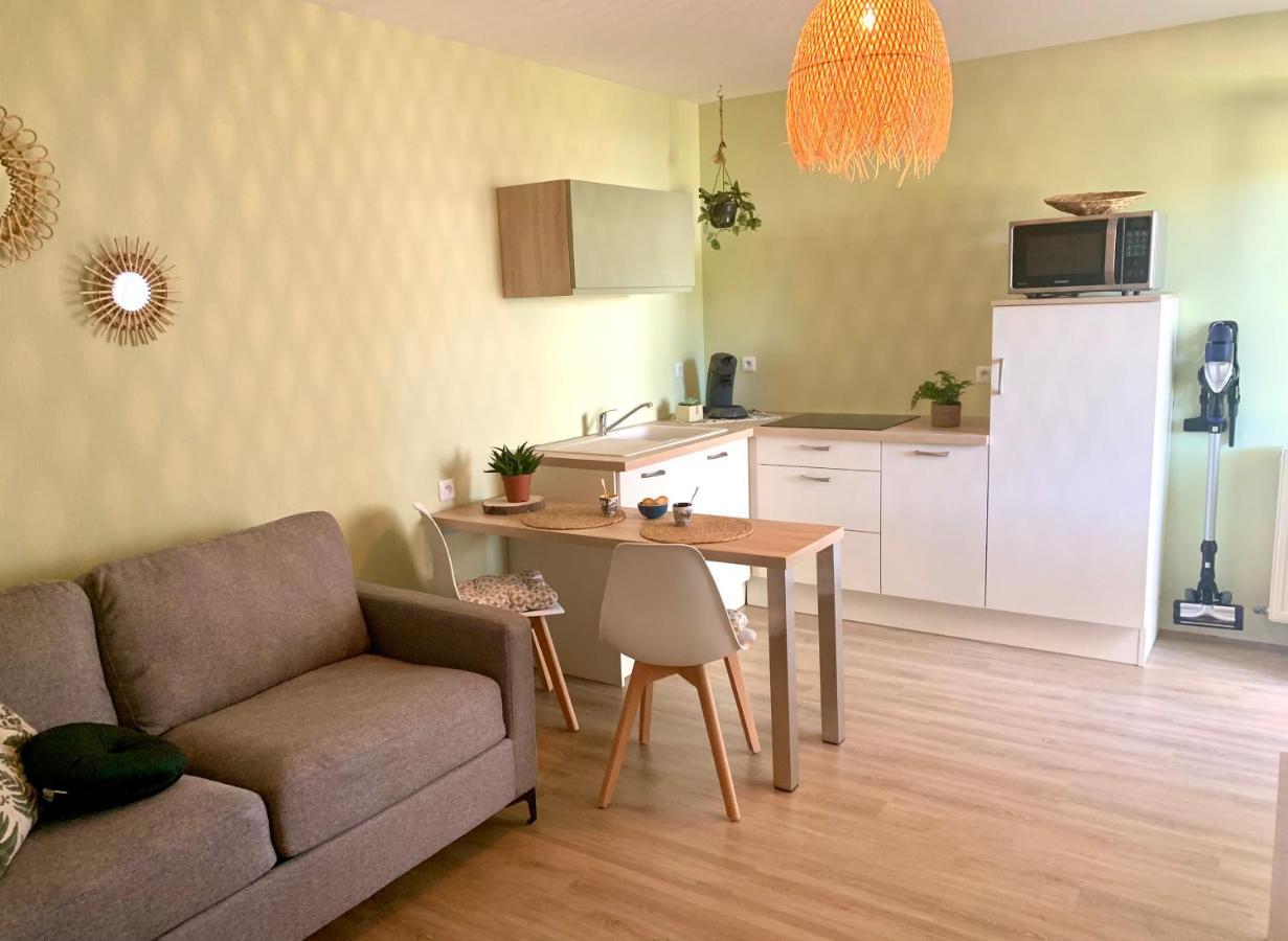 Gite Dans Une Ambiance Vegetale Avec Spa Privatif Jazennes 외부 사진